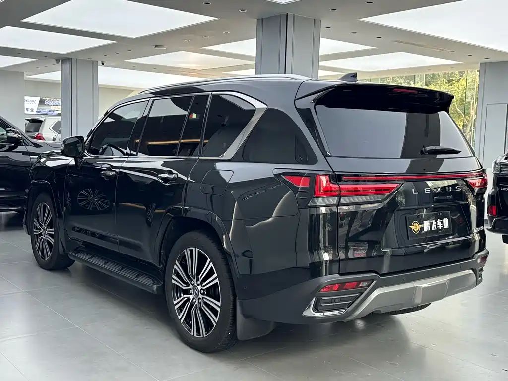 Lexus LX 2025 — фото 24