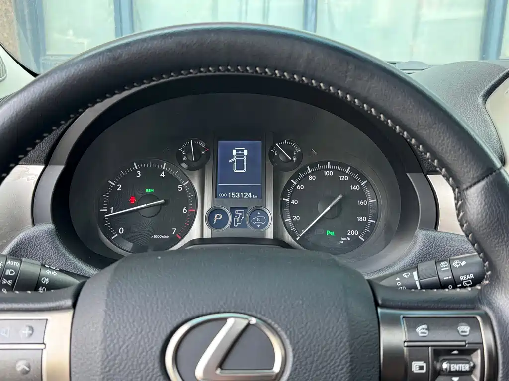Lexus GX 2015 — фото 33