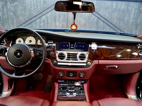 Rolls-Royce Ghost 2016