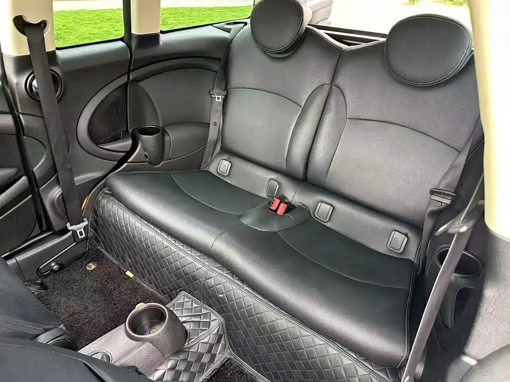 MINI Clubman 2014 — фото 11