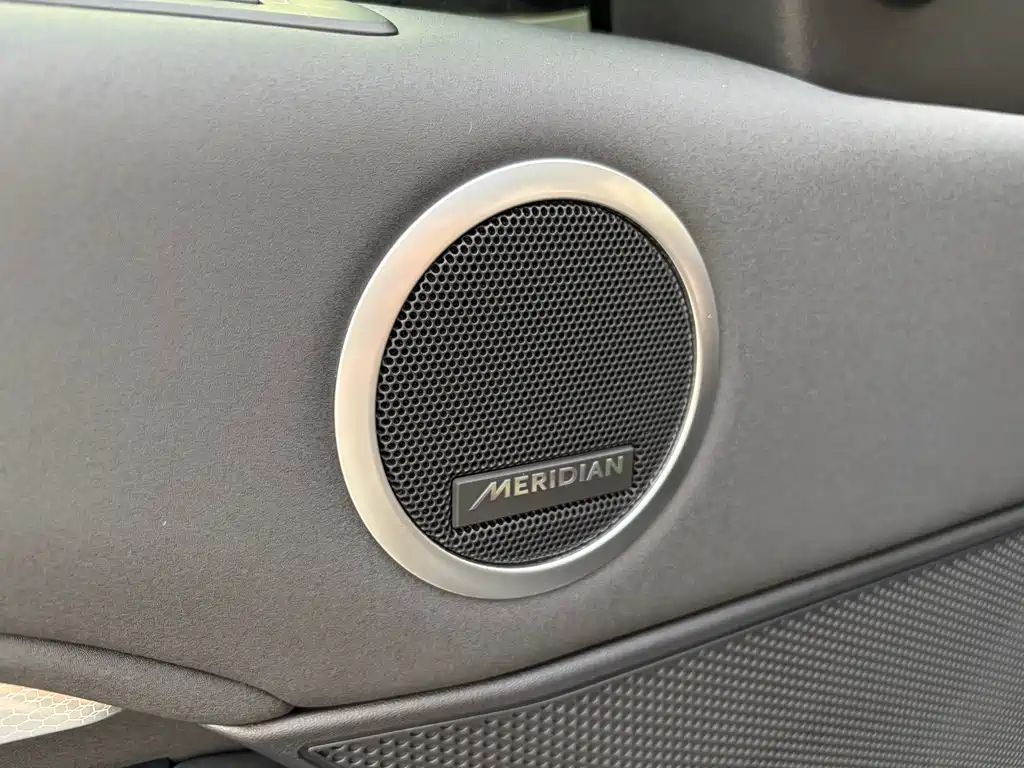 Land Rover Discovery 2021 — фото 13