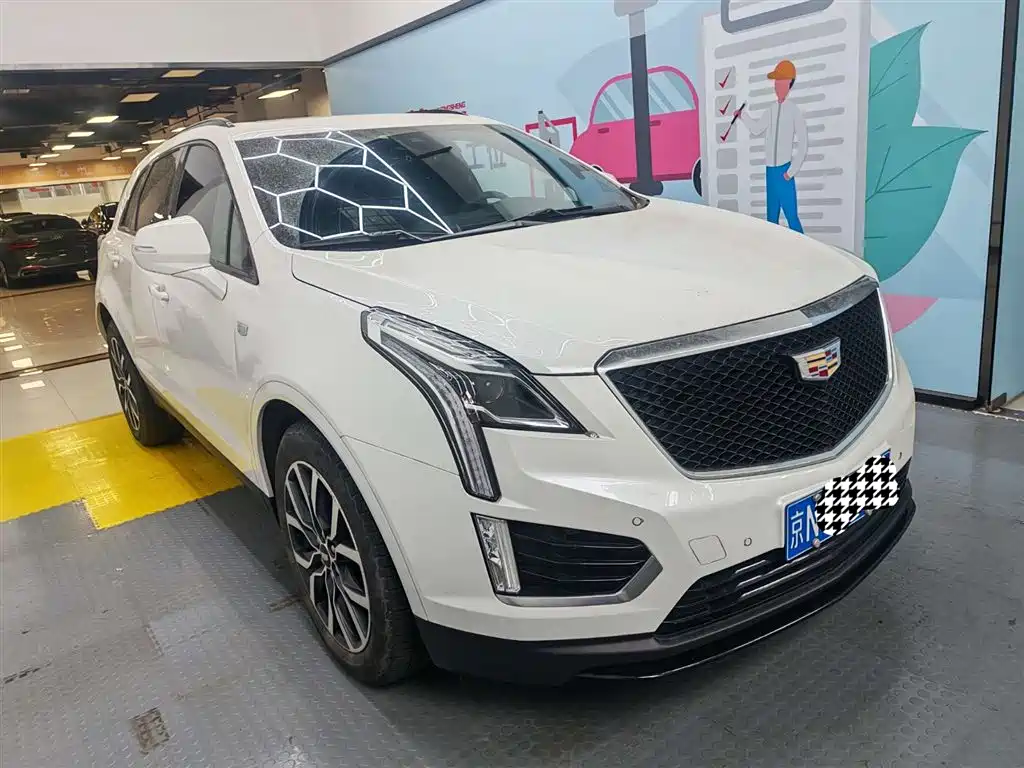 Cadillac XT5 2021 — фото 2