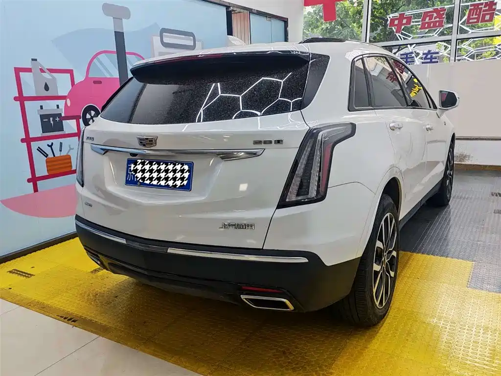 Cadillac XT5 2021 — фото 3