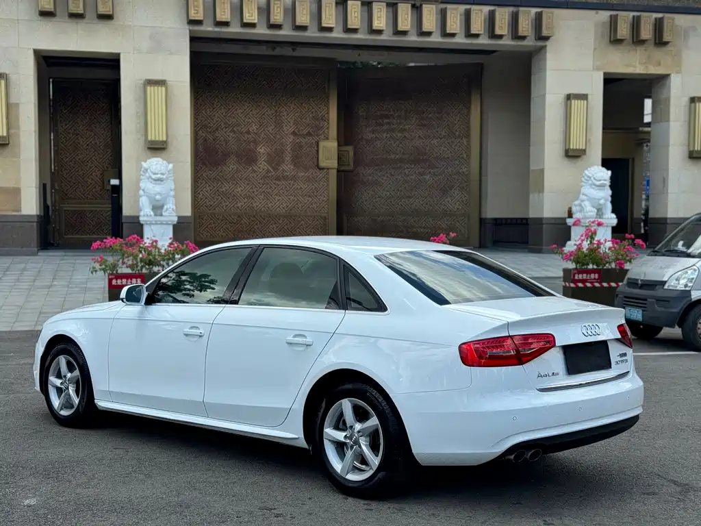 Audi A4L 2016 — фото 17