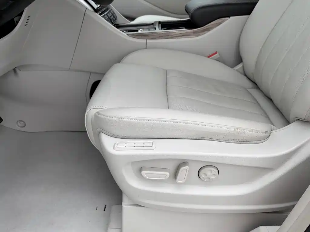 GAC Trumpchi M8 2020 — фото 20