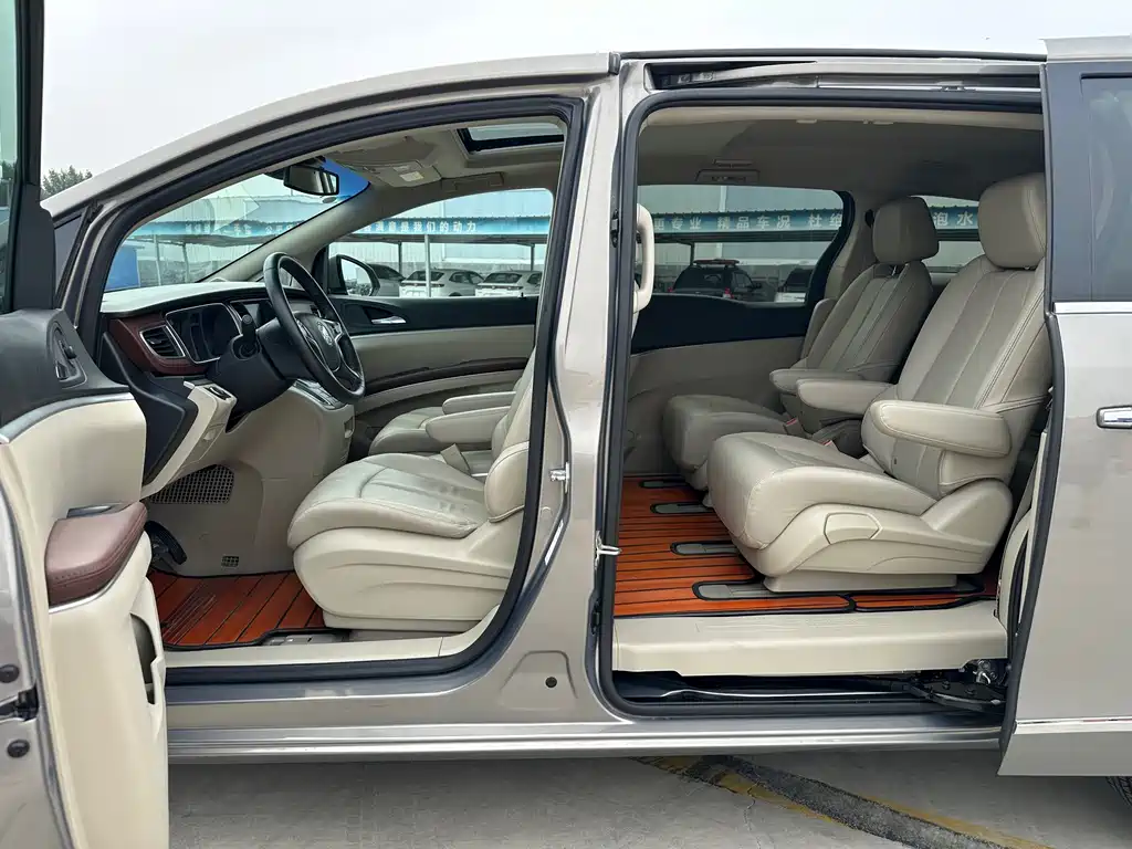 Buick GL8 2020