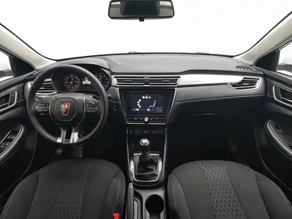 Roewe i5 2019