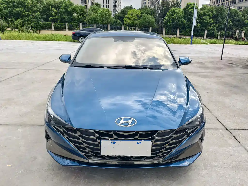 Hyundai Elantra 2021 — фото 2