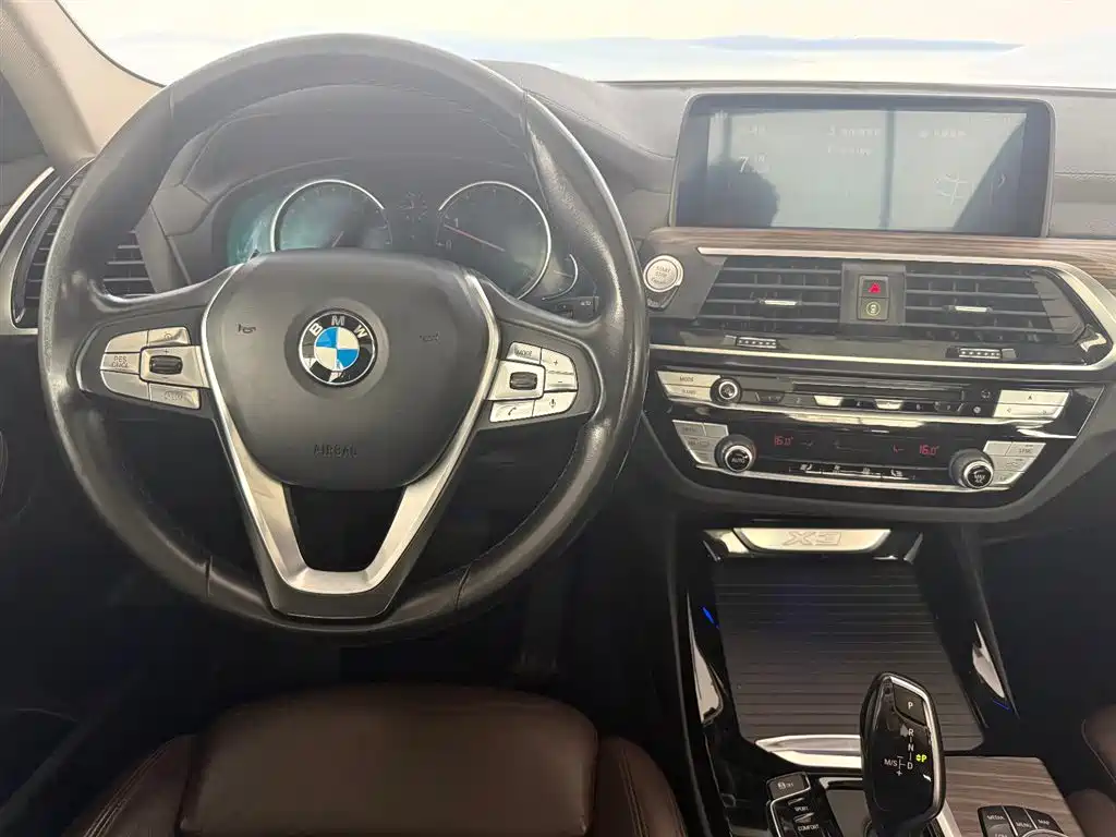 BMW X3 2020 — фото 17