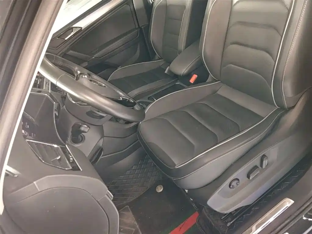 Volkswagen Tiguan L PHEV 2021 — фото 15