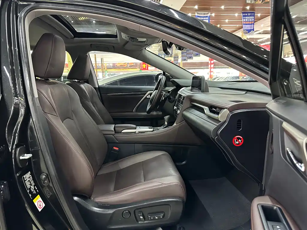 Lexus RX 2019 — фото 14