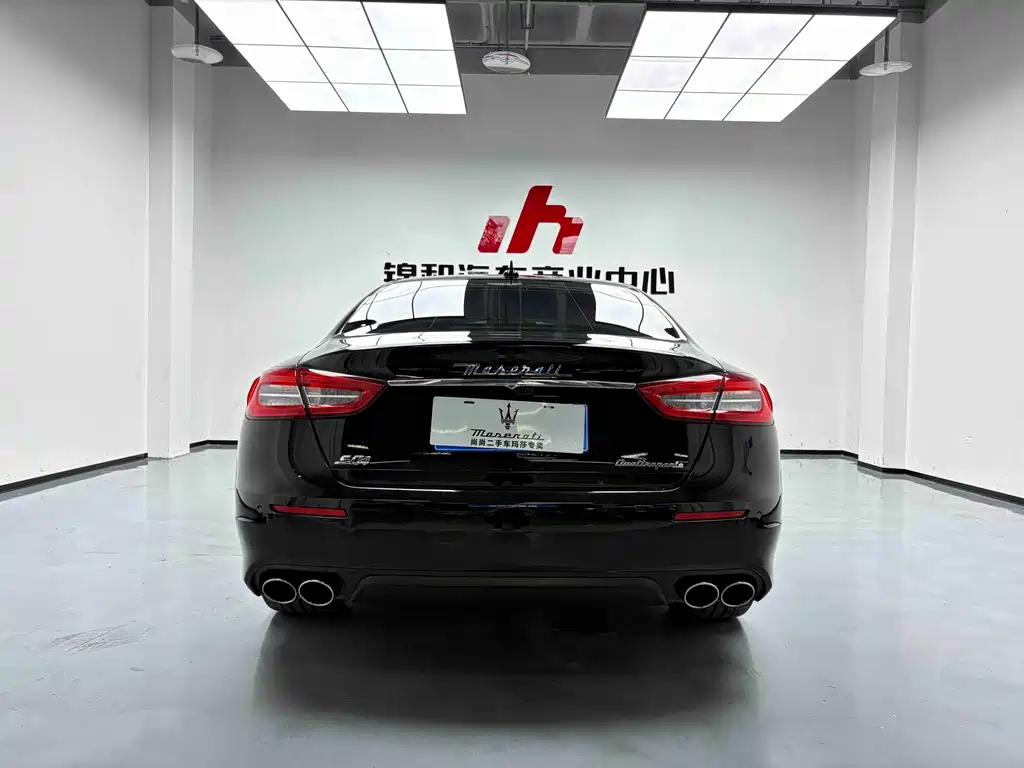 Maserati Quattroporte 2019 — фото 25