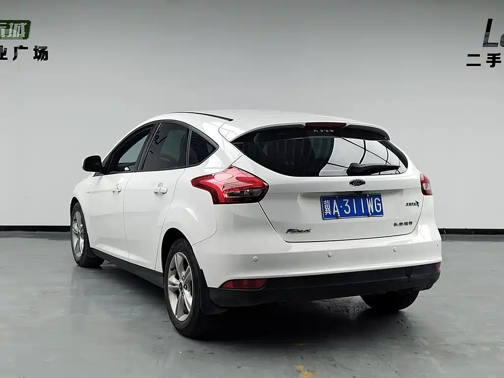 Ford Focus 2017 — фото 6