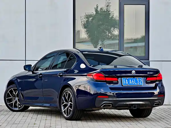 BMW 5 Series 2023