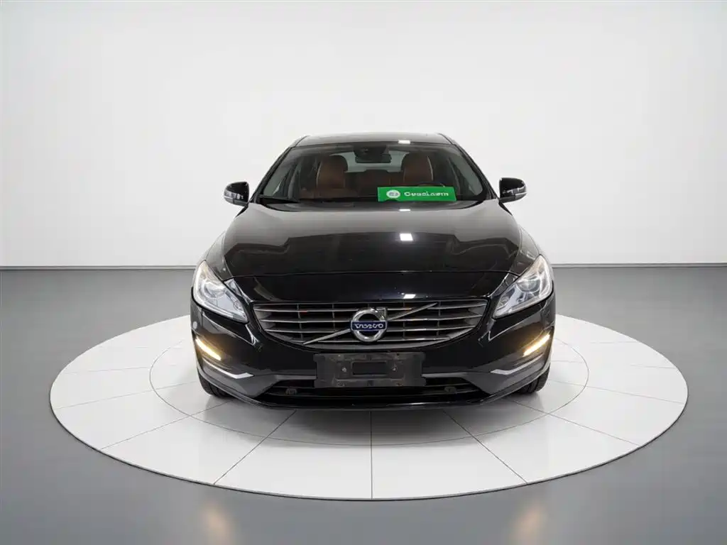 Volvo V60 2014 — фото 3