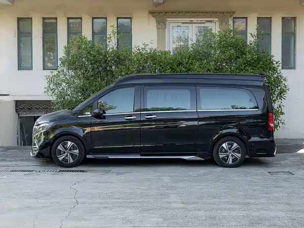 Mercedes-Benz Vito 2025