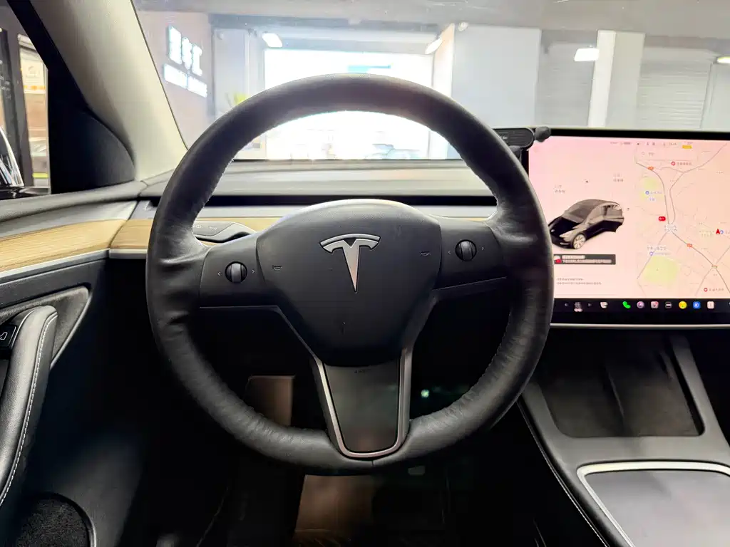 Tesla Model Y 2021 — фото 8
