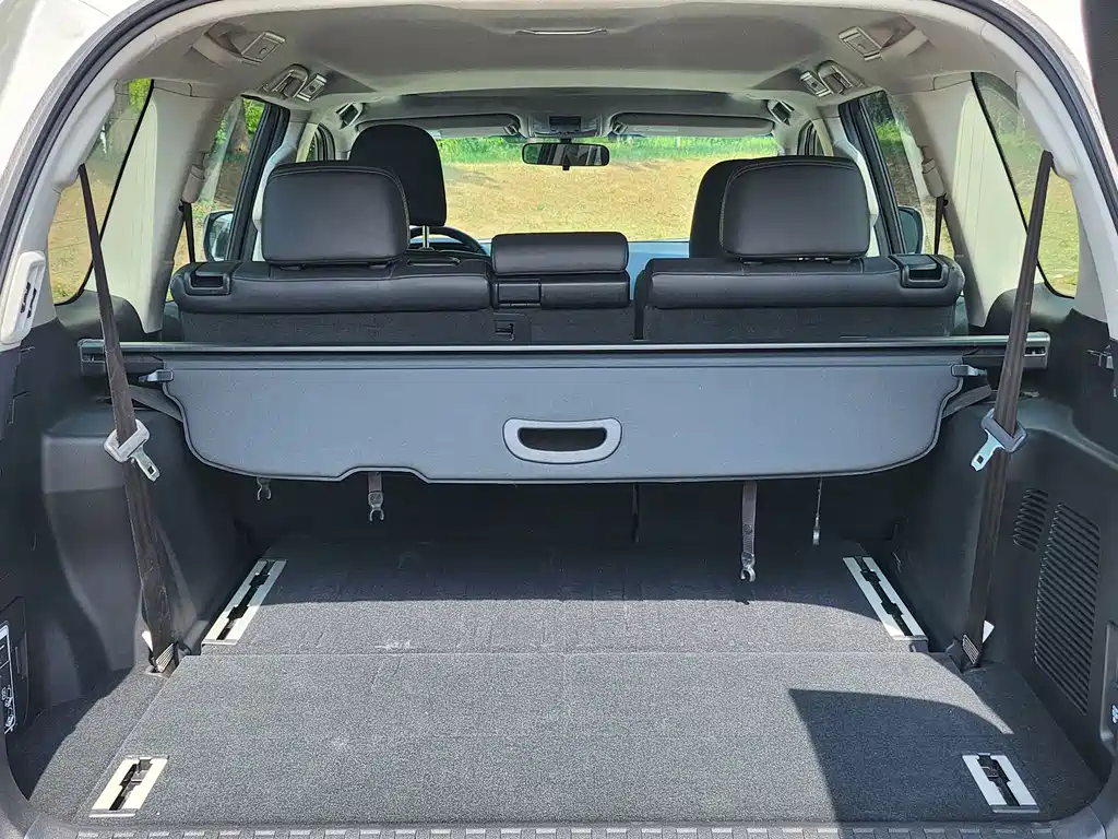 Toyota Prado 2019 — фото 13