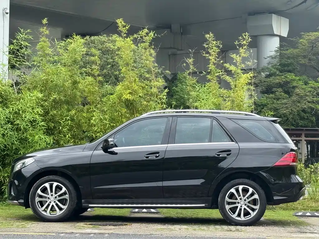 Mercedes-Benz GLE 2016 — фото 6