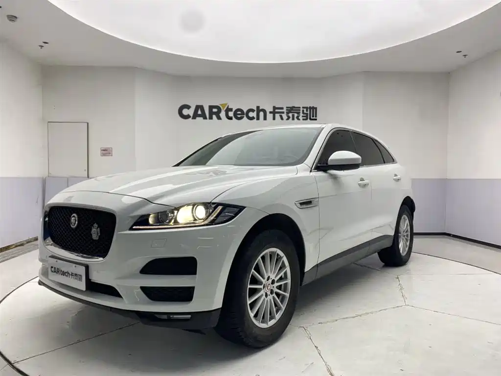 Jaguar F-PACE 2017