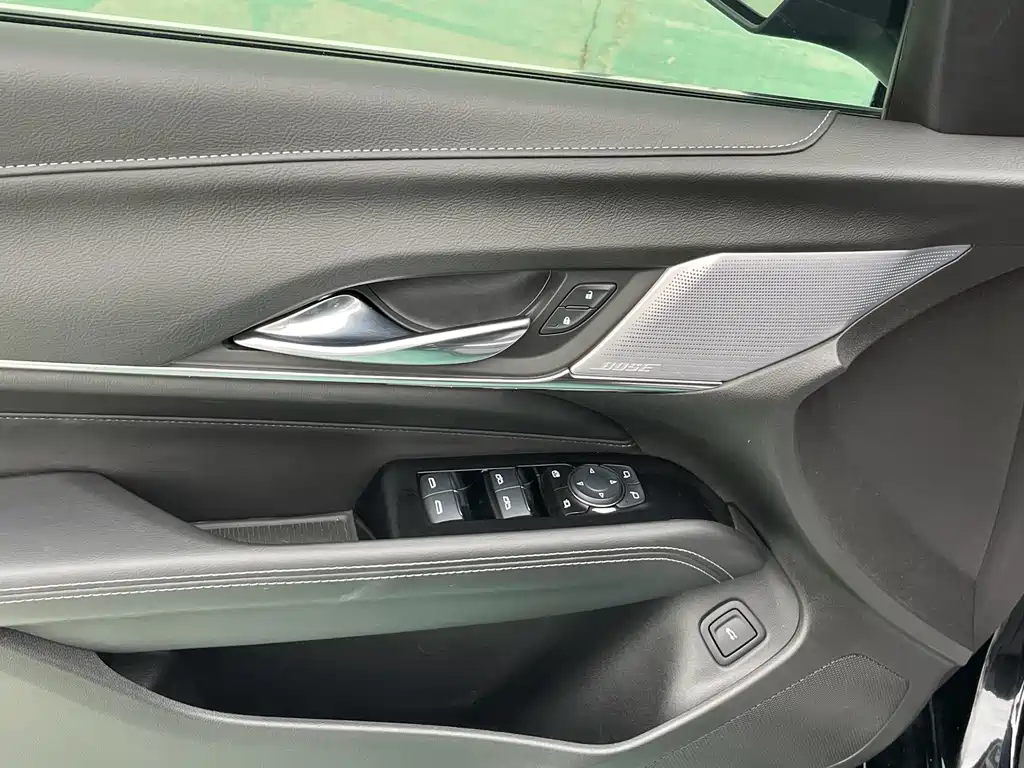 Cadillac CT4 2022 — фото 7