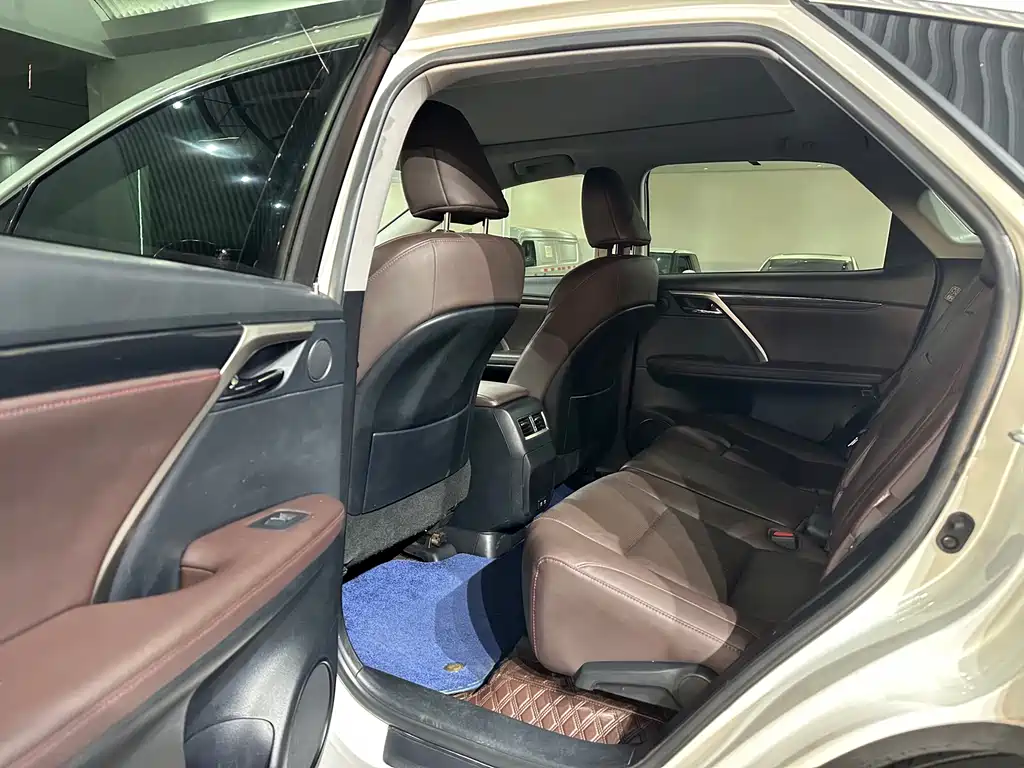 Lexus RX 2022 — фото 10