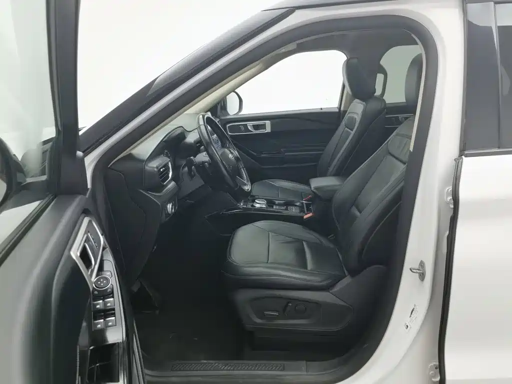 Ford Explorer 2020 — фото 10