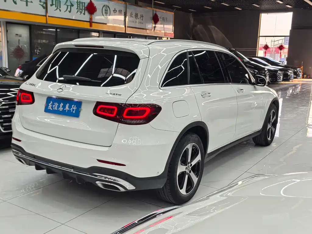 Mercedes-Benz GLC 2022 — фото 6