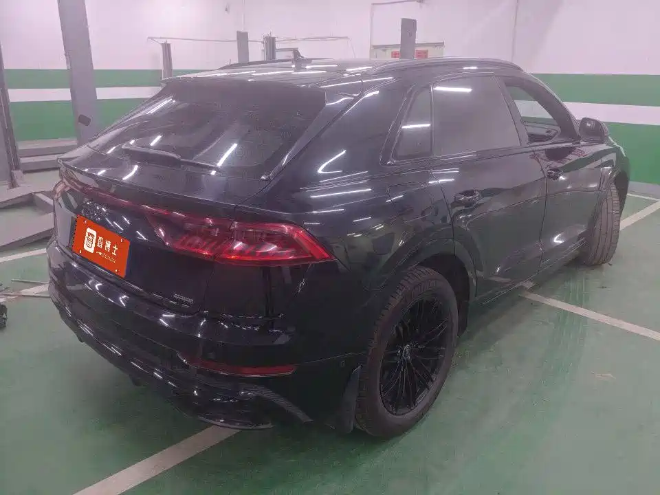 Audi Q8 2022
