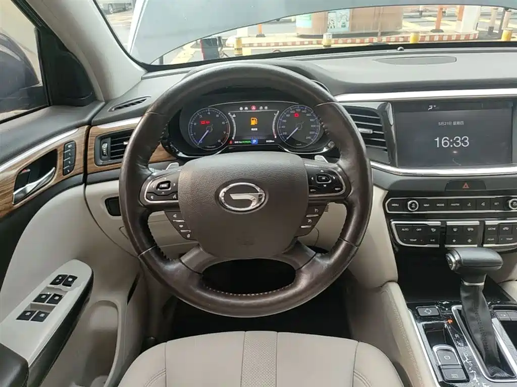 GAC Motor Trumpchi GS8 2018 — фото 11