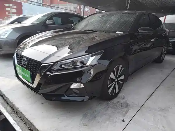 Nissan Teana 2023