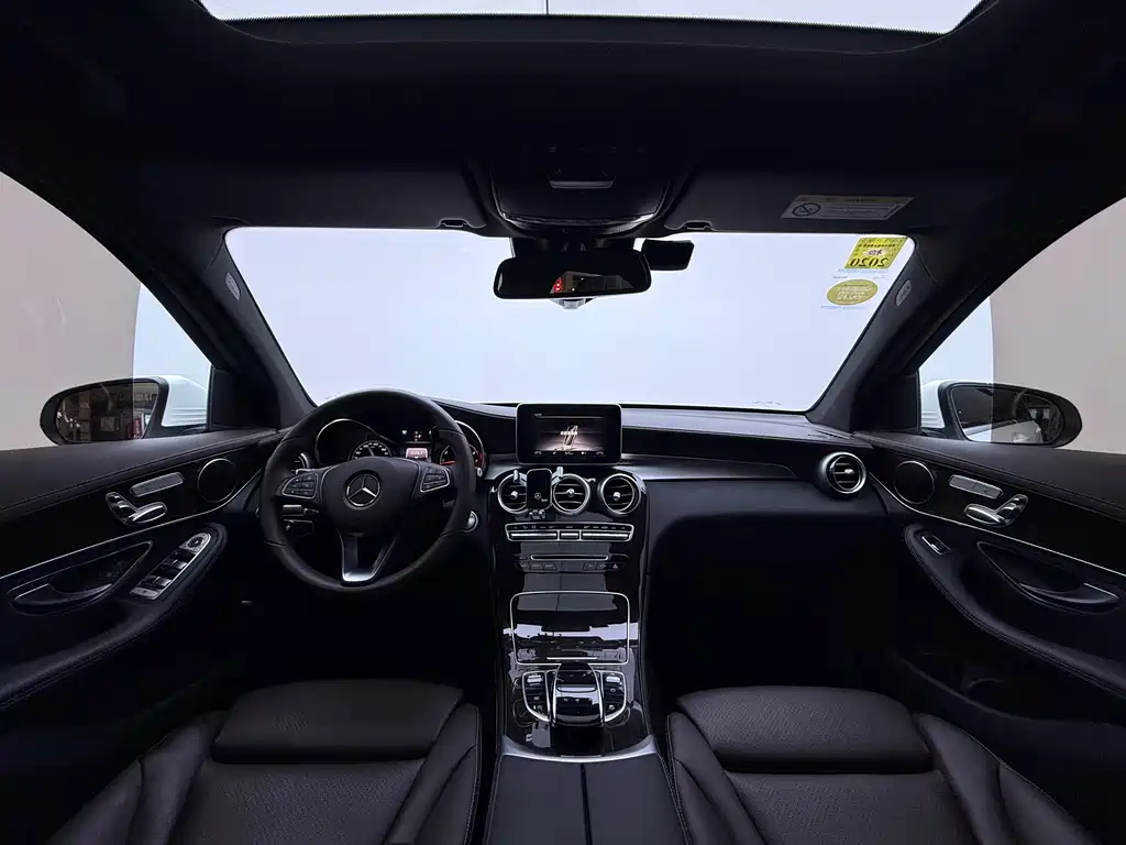 Mercedes-Benz GLC 2018 — фото 20