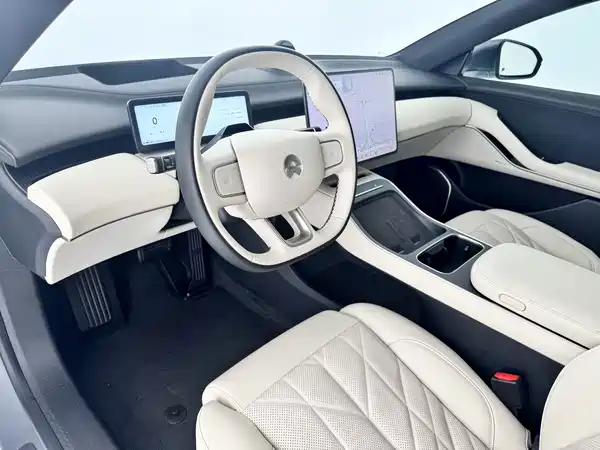 NIO ET5 2025