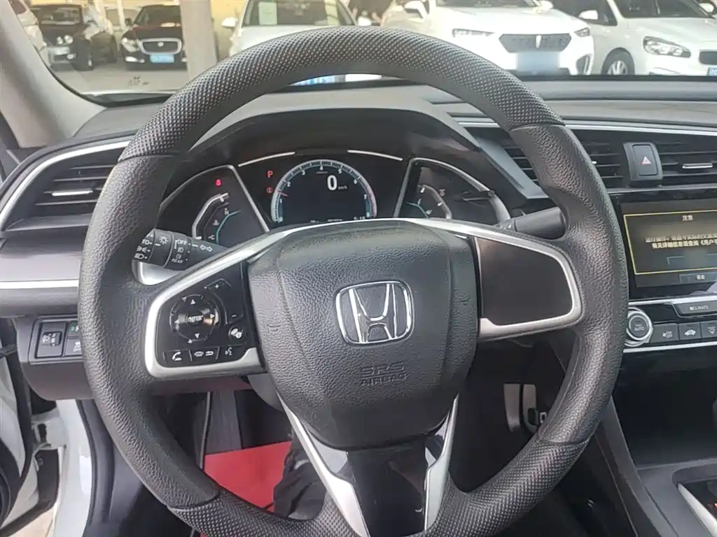 Honda Civic 2020 — фото 11