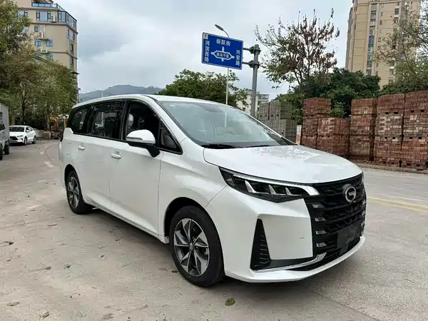 GAC Trumpchi M6 2023