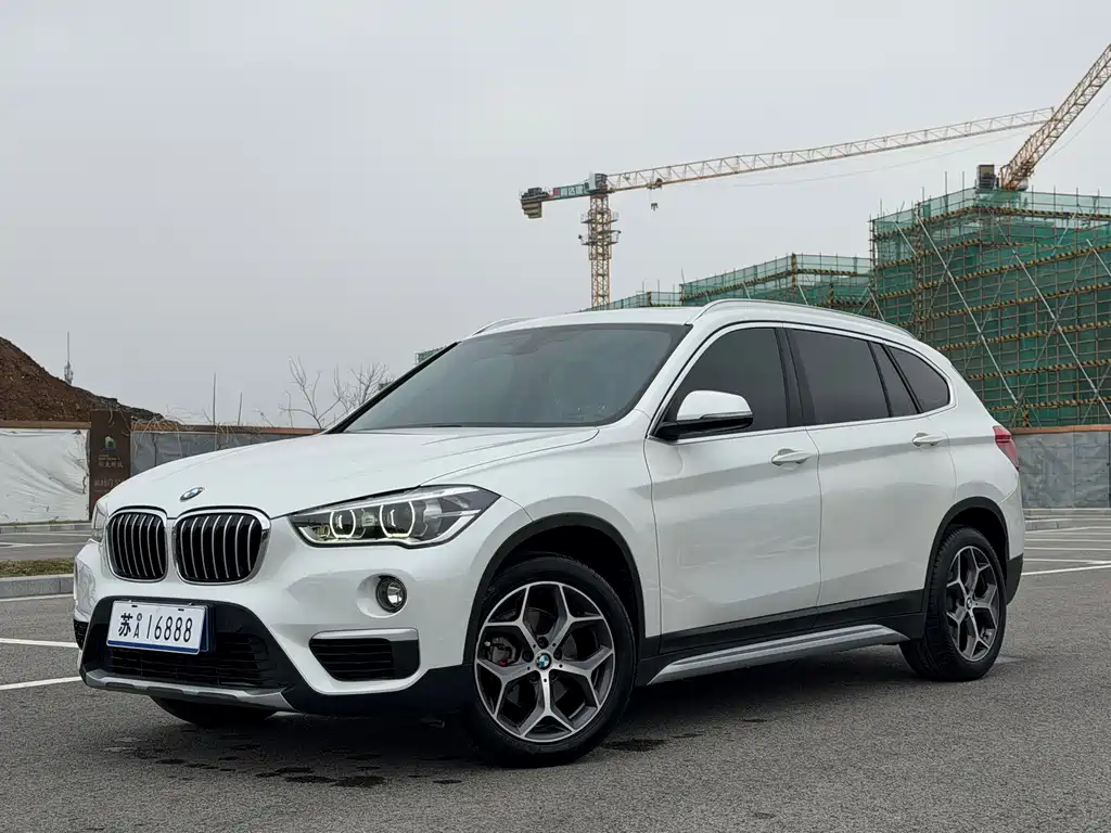 BMW X1 2019 — фото 1