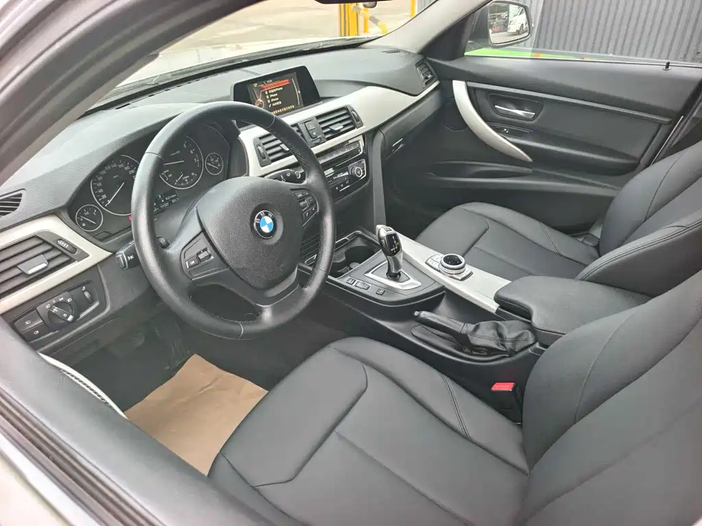 BMW 3 Series 2015 — фото 8