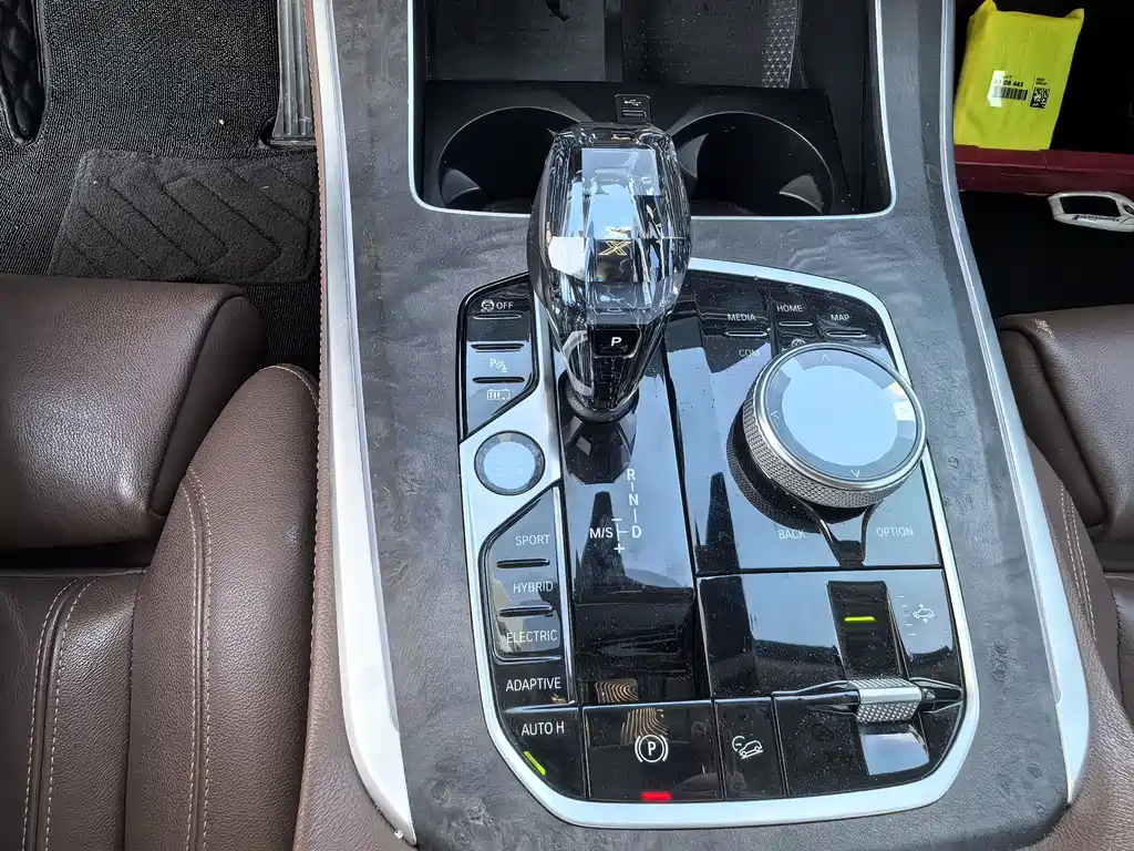 BMW X5 New Energy 2020 — фото 27