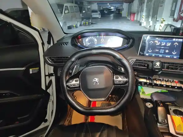 Peugeot 5008 2019