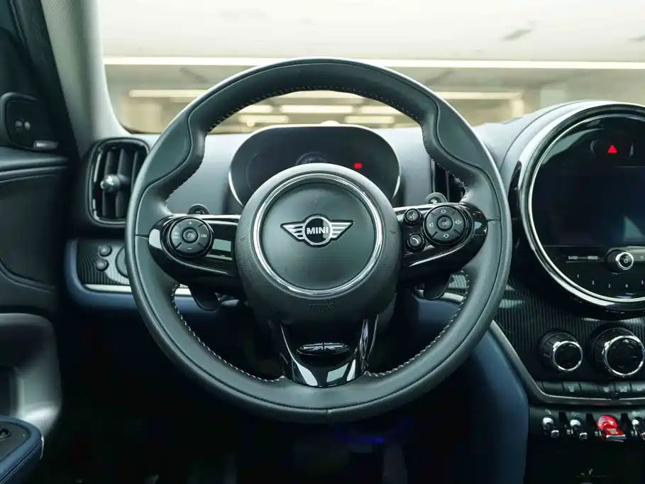 MINI Countryman 2020 — фото 18