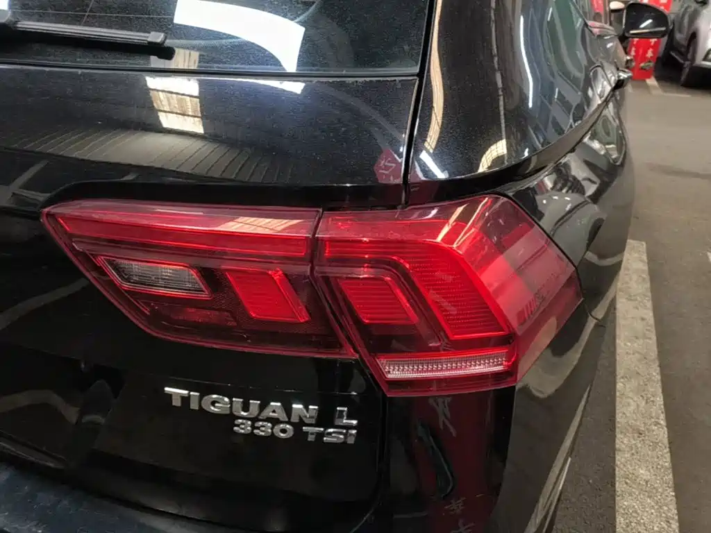Volkswagen Tiguan L 2018 — фото 8