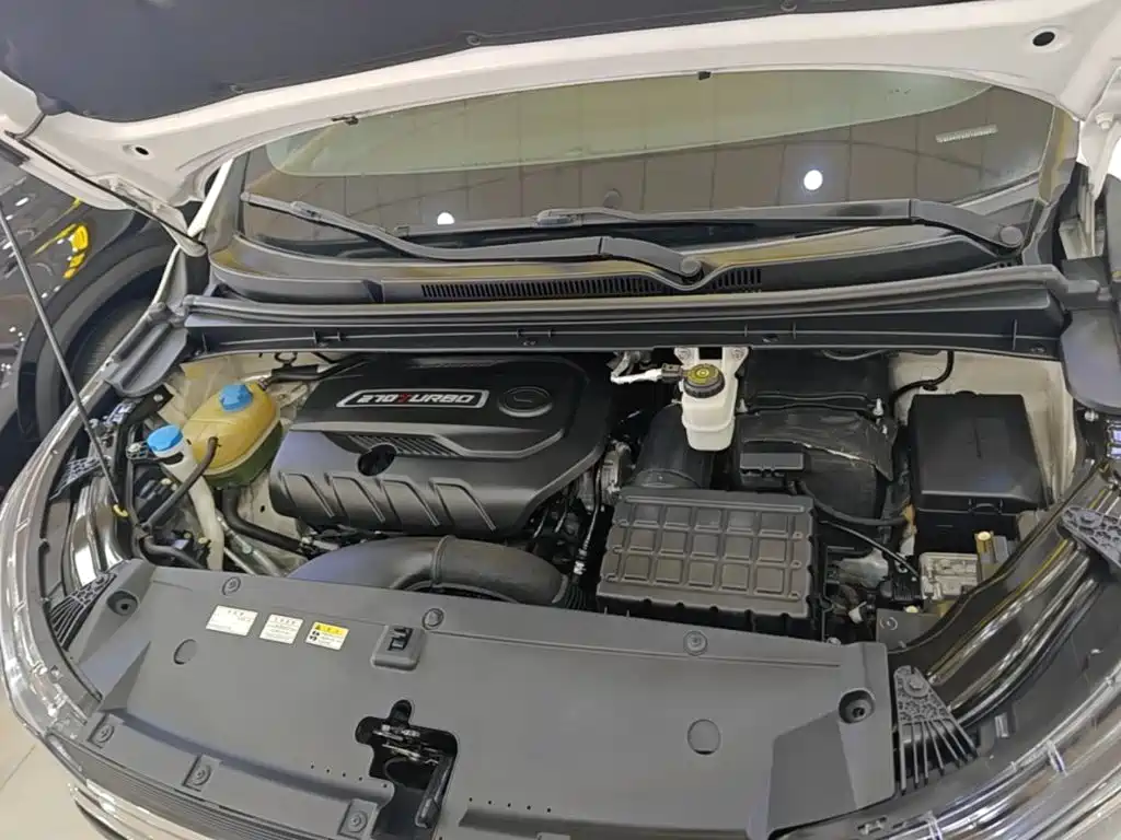 GAC Trumpchi M6 2020 — фото 20