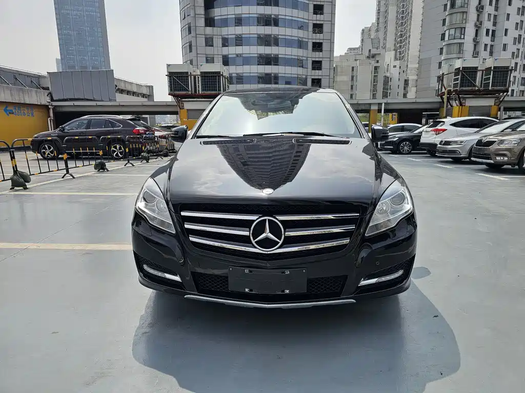 Mercedes-Benz R-Class 2017 — фото 2