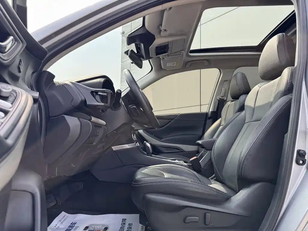 Subaru Forester 2022 — фото 20