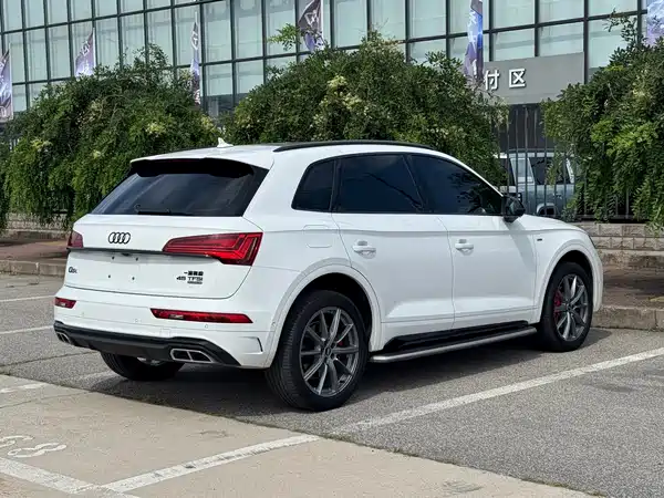 Audi Q5L 2023