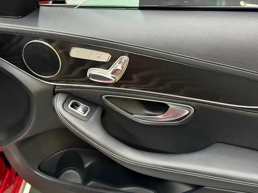 Mercedes-Benz C-Class 2019 — фото 29
