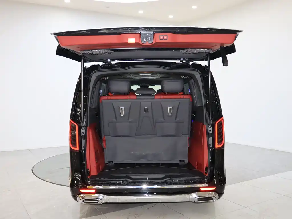 Mercedes-Benz Vito 2023 — фото 13