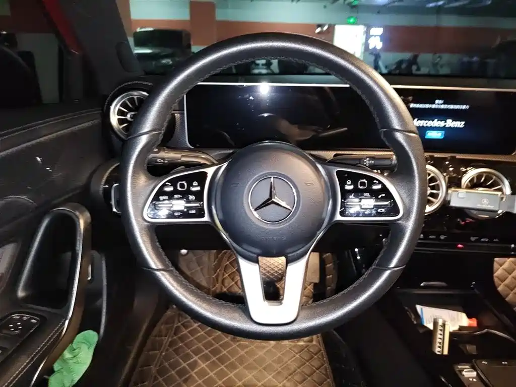 Mercedes-Benz A-Class 2020 — фото 11