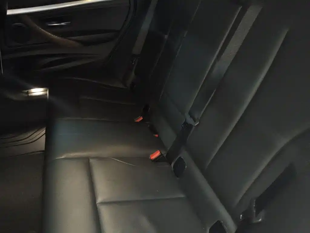 BMW 3 Series GT 2014 — фото 14