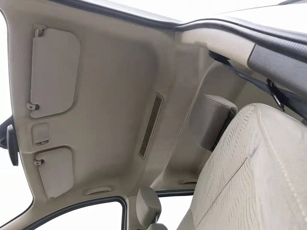 Wuling Rongguang V 2015 — фото 14